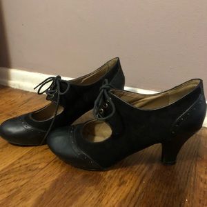 ModCloth Wild Diva Lounge vintage style heels